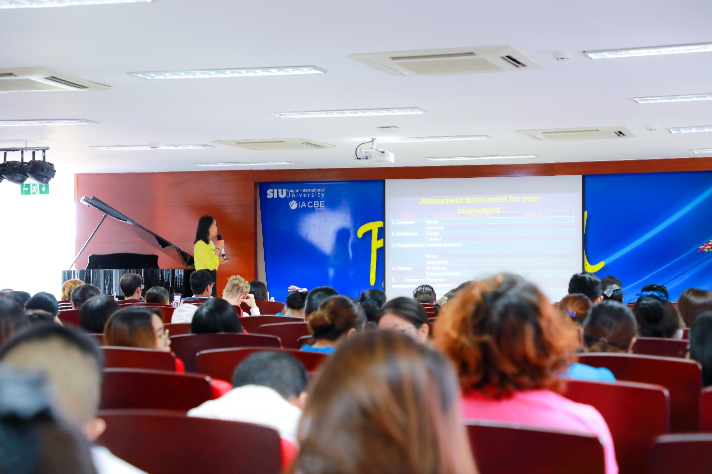 Nhiều đề tài tham luận xuất sắc tại Hội thảo Nghiên cứu khoa học “Teaching beyond the limits”