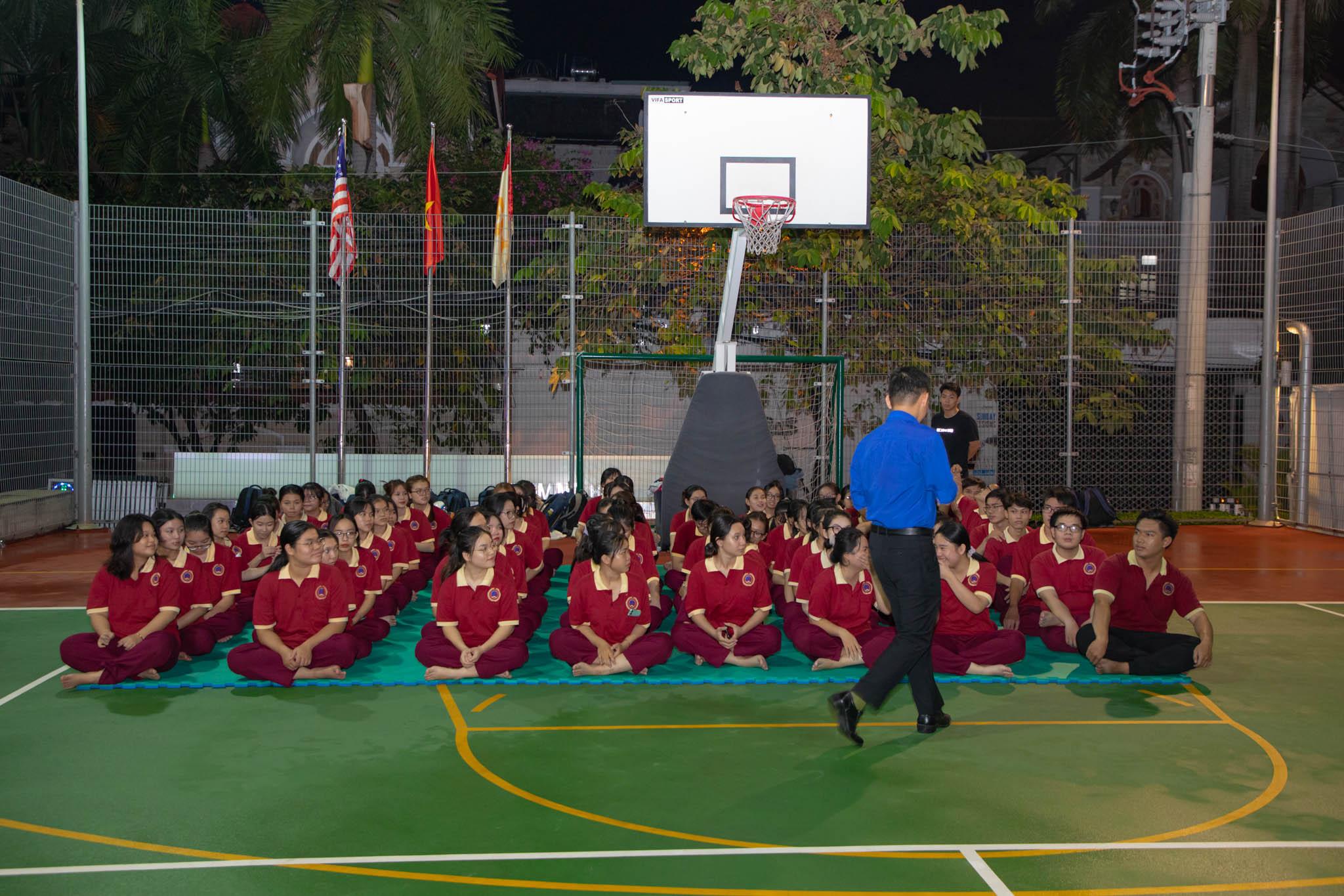 Nữ sinh SIU hào hứng với “lớp học” tự vệ