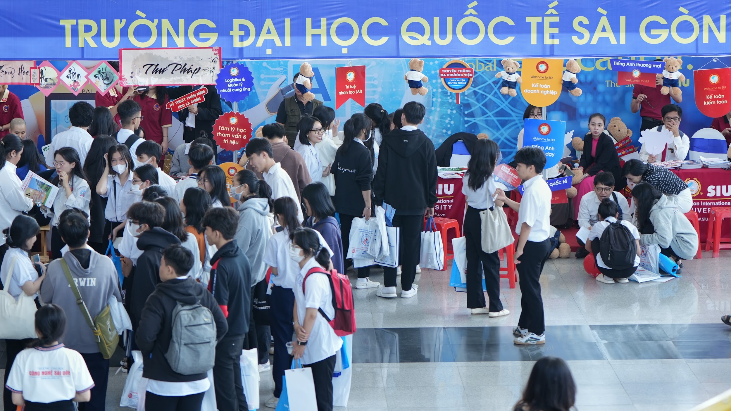 Tư vấn mùa thi 2024: Đại học là môi trường hoàn thiện kỹ năng