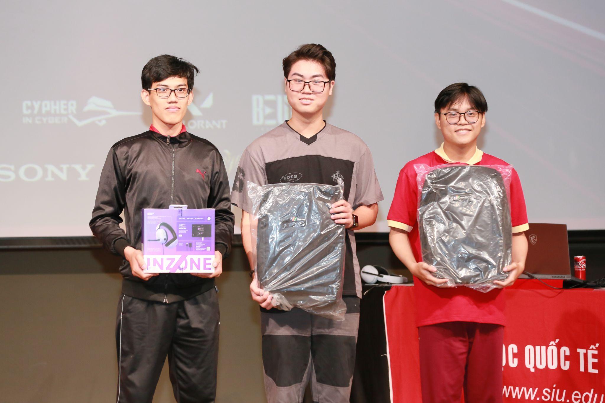 W Gaming đăng quang vô địch Giải đấu SIU Esports Student Championship - SIU CUP 2024